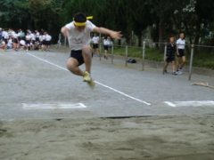 走り幅跳び男子　優勝！.JPG