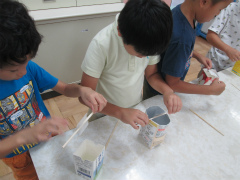 土曜授業　蚕の糸取り.jpg