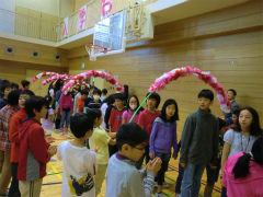 みんなで温かく迎えました.jpg