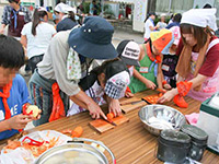 夏・キャンプ村調理